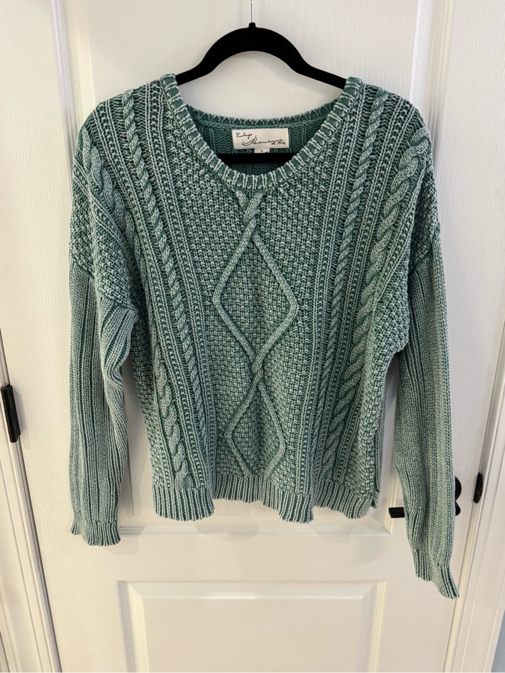 Vintage Havana Cable Knit Crewneck Sweater - Sage Green